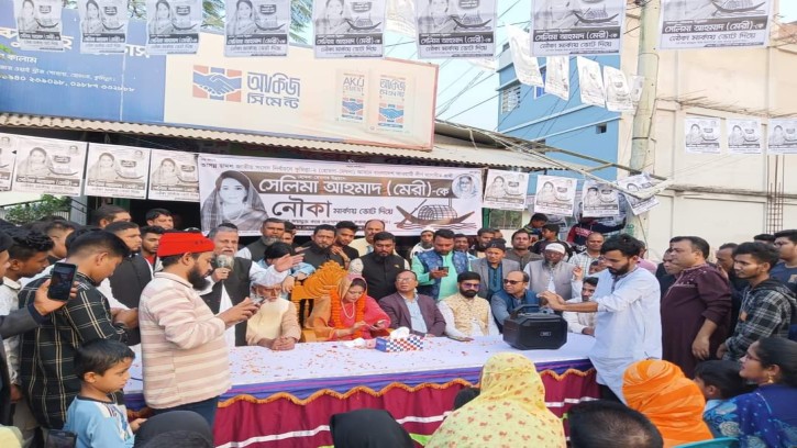 নৌকার প্রচারণায় গিয়ে শোকজ পেলেন সওজ প্রকৌশলী 