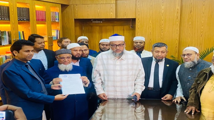 কুমিল্লা-৬ আসনে জামায়াতের মনোনয়ন ফরম নিলেন কাজী দ্বীন মোহাম্মদ