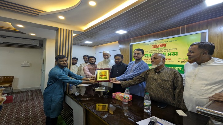 ডাকসুতে বিজয়ী মাহবুবুর রহমানকে মুরাদনগর ছাত্র ফোরামের সংবর্ধনা