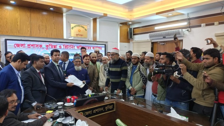 জুলাই বিপ্লবের শহীদ মাসুমের বাবাকে সঙ্গে নিয়ে মনোনয়নপত্র জমা 