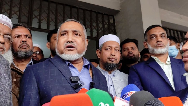 এই নির্বাচনে বিএনপি একা হয়ে পড়েছে: ডা. তাহের