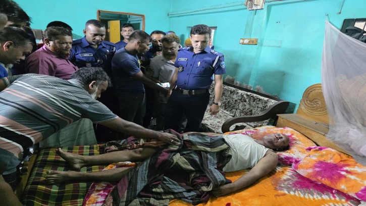 কুমিল্লায় ওয়ার্কশপের বিশ্রাম কক্ষ থেকে মালিকের রক্তাক্ত মরদেহ উদ্ধার