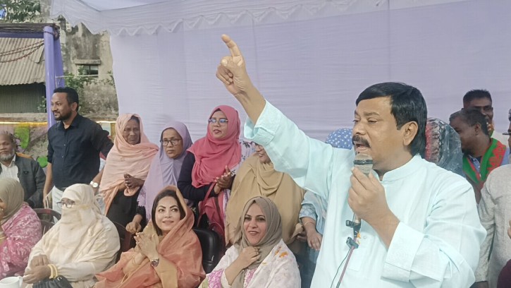 স্ত্রীর চ্যালেঞ্জ গ্রহণ করেছেন কুমিল্লার সাবেক মেয়র সাক্কু