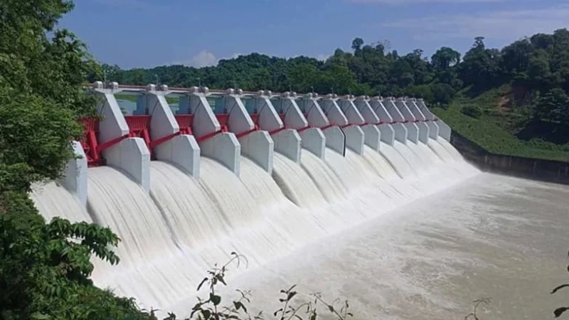 খুলে দেয়া হলো কাপ্তাই বাঁধের ১৬ জলকপাট