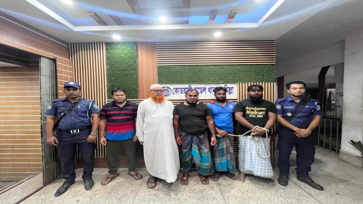 কুমিল্লায় ছাত্র-জনতার ওপর হামলায় অভিযুক্ত পাঁচ জন গ্রেফতার