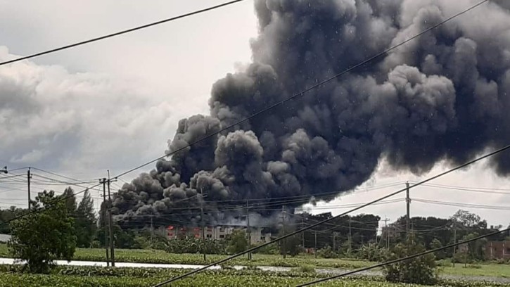 কুমিল্লায় প্রাণ-আরএফ এল কোম্পানির ডিপোতে অগ্নিকাণ্ড