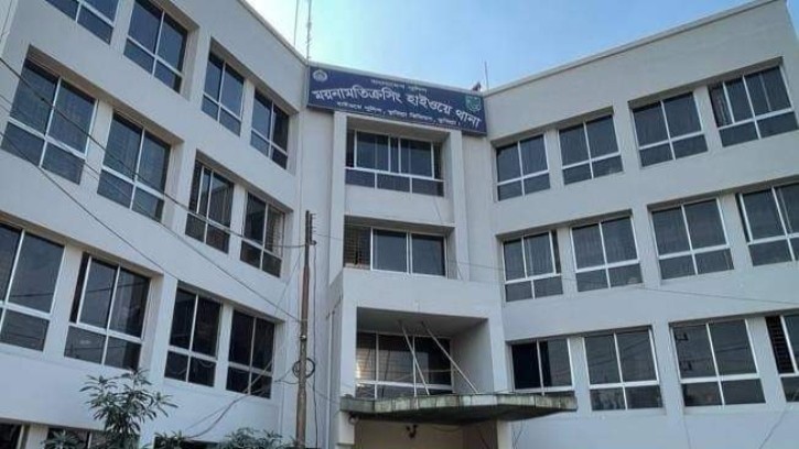 কুমিল্লায় স্কুলে যাওয়ার পথে প্রাণ গেলো মা-মেয়ের