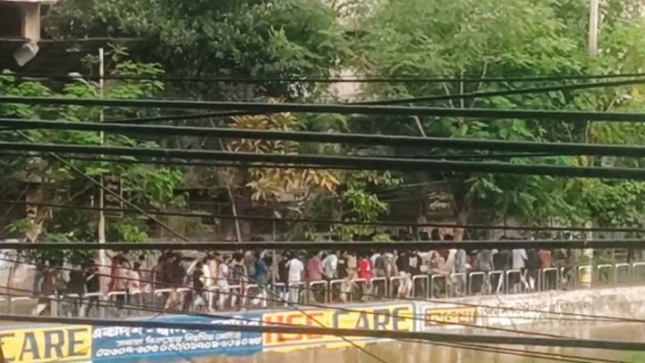 অতীতে এত বড় অস্ত্রের মহড়া দেখেনি কুমিল্লাবাসী