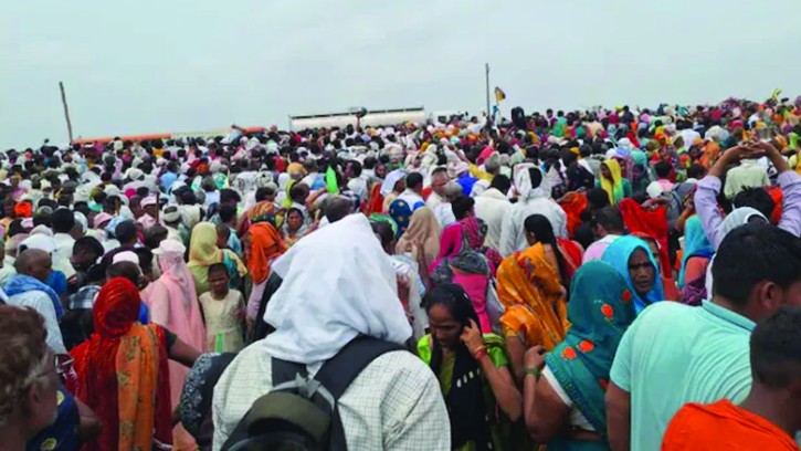 ভারতে পদদলিত হয়ে প্রাণহানি বেড়ে ১০৭ জন